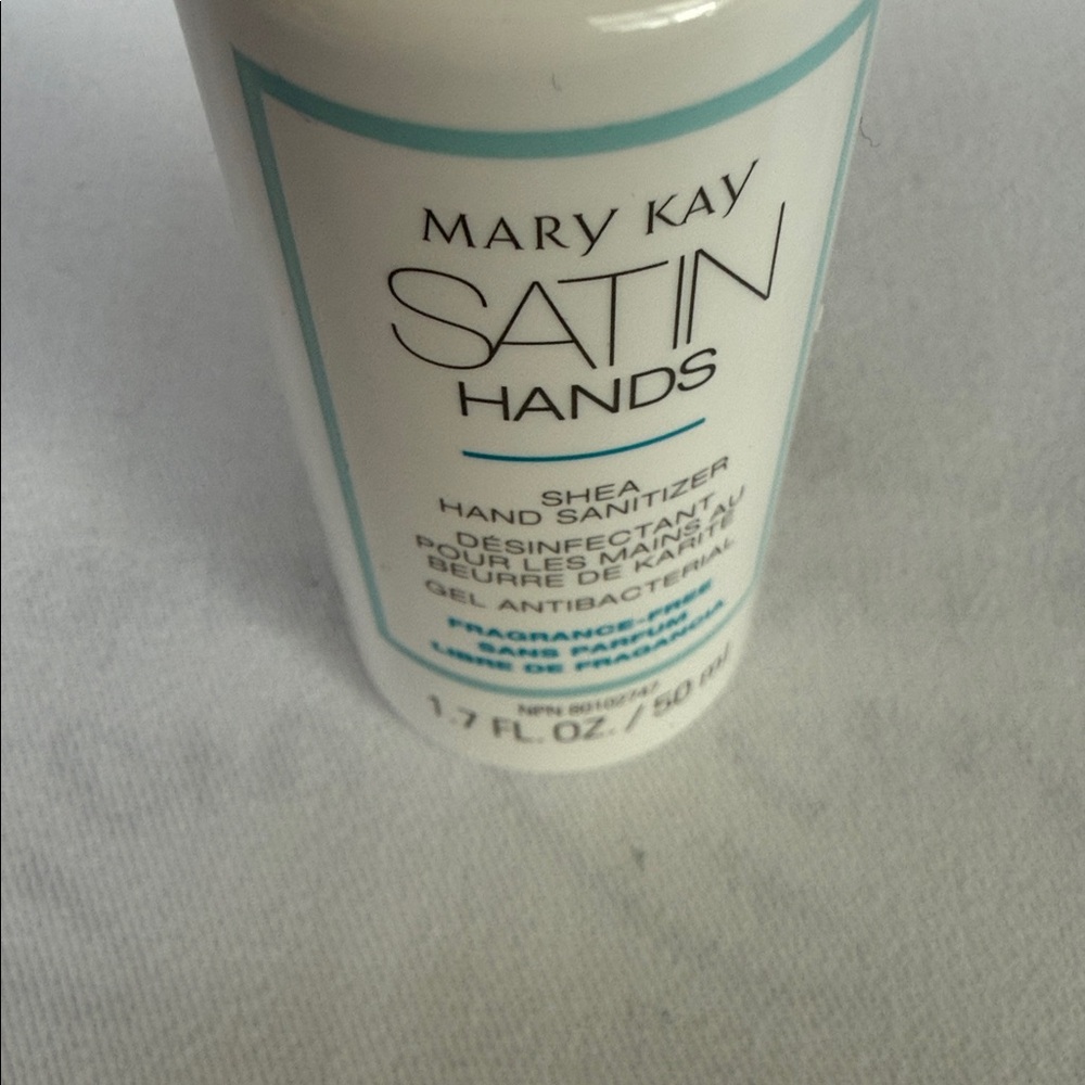 Mary Kay Satin Hands Shea Hand Sanitizer - White and Blue